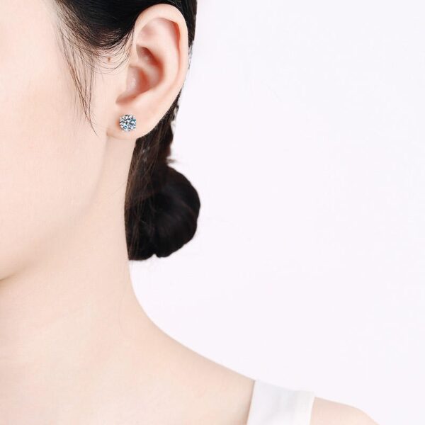 AZ467-E Moissanite Stud Earrings 0.4-4 CT White Gold Plated Sterling Silver D VVS1 Lab Diamond Round Ear Studs For Women