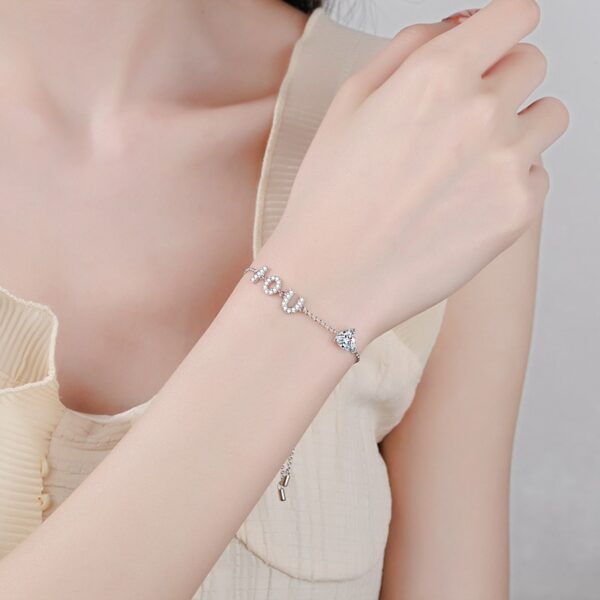 AZ439-S Luxury White Gold 18K 0.64ct Women All Chain Five Four-leaf Clover Micro-inlaid Moissanite Bracelets Platinum Pt950 Fine Jewelry