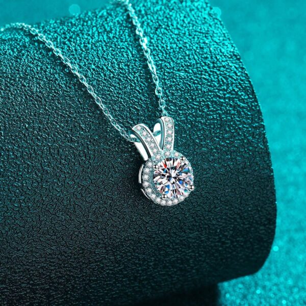 AZ847-X Fashion Trend Luxury Classic Moissanite Diamondset 1ct V Round Necklace Women 925 Silver Party Charms Jewelry Gift