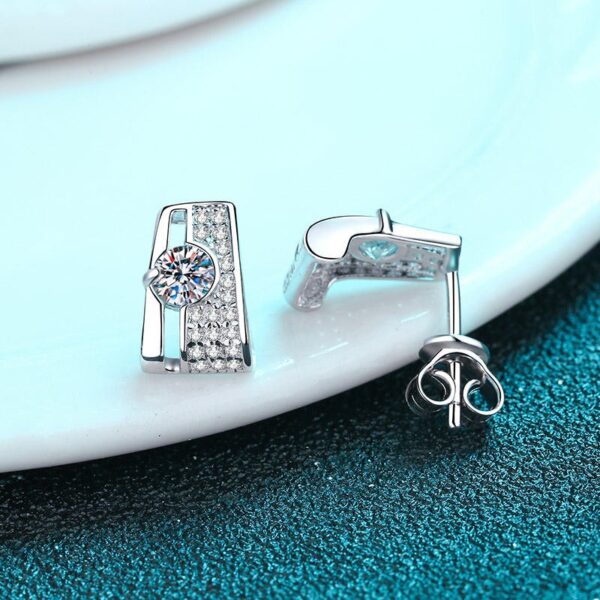 AZ462-E PT950 platinum rectangular earrings set with Moisson studs simple source direct supply