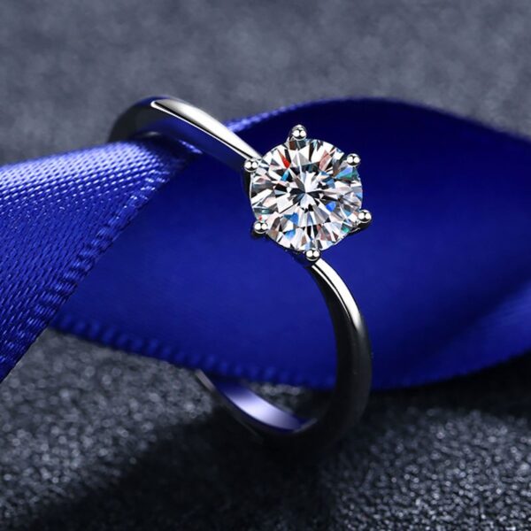 AZ193-X 925 Sterling Silver 1 Carat Moissanite Rubik's Cube Necklace Niche Design High Fashion Cute Girlfriend Souvenir Birthday Gift