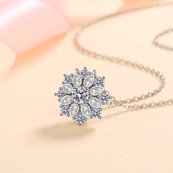 AZ230-X Fashion Trendy Luxury Classic Moissanite Diamond-set Paw 6 Necklace For Women 925 Silver Party Charms Jewelry Gift