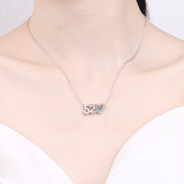 AZ438-X Platinum PT950 18K White Gold 0.28ct Moissanite Pendant for Women Luxury Celtic Knot Fine Jewelry