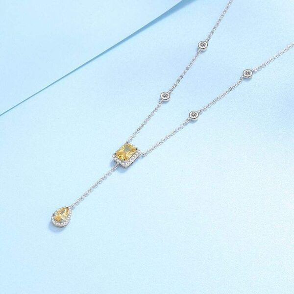 AZ372-X Birthday Gift 18K White Gold Necklaces for Women 0.5ct Moissanite Diamond Rose Flower Pendant Girlfriend Engagement Fine Jewelry