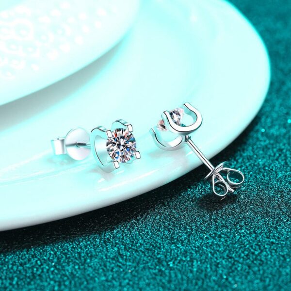 AZ204-E GRA Certified Classic Earrings Manufacturer Customized S925 Sterling Silver Round Cut Moissanite Women Earrings