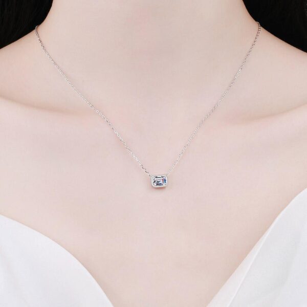 AZ655-X Fashion Trend Luxury Classic Moissanite Diamond-set Rectangle Necklace Women 925 Silver Party Charms Jewelry Gift