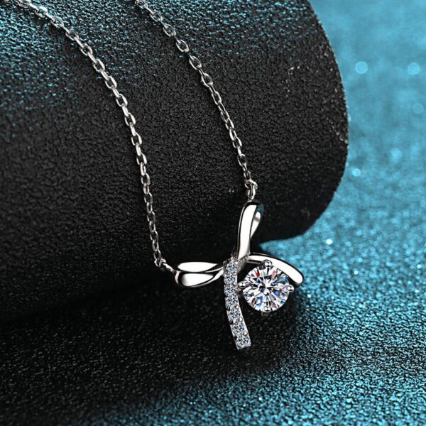 AZ106-X Luxury Platinum Pt950 cute fish Pendant for Women designer Moissanite Diamond Necklace birthday party Fine Jewelry girls Gift