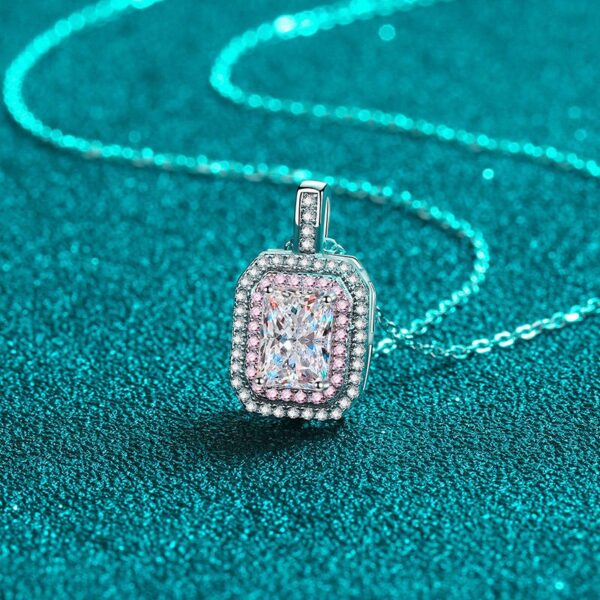 AZ809-X Luxury Platinum Pt950 Necklaces 1 carat Square Sugar Moissanite Diamond Pendant Sweet Temperament for Girlfriend Birthday Gift