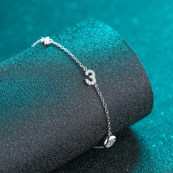 AZ444-S 1Ct GBA Certified S925 Sterling Silver Moissanite Butterfly Knot Charm Bracelet Korean Style Lightweight Free Gift Box for Woman