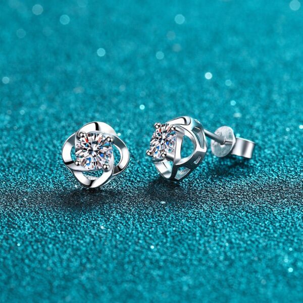 AZ460-E 30ct 50ct Four Claw Minimalist Moissanite Stud Earrings S925 Silver Bestseller GBA Certified Women Trendy Jewelry Free Gift Box