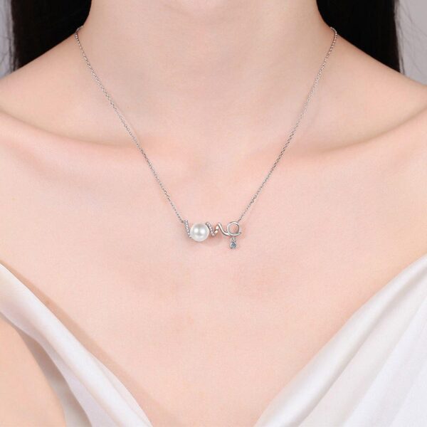 AZ882-X Luxury Cultured Freshwater Pearl Necklace for Women Anniversary Engagement 925 Silver Moissanite LOVE Pendant Jewelry Gifts