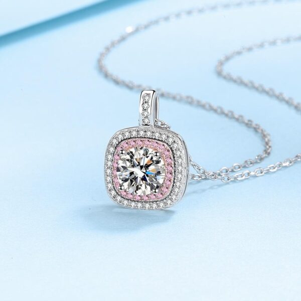 AZ385-X Certified GRA Moissanite Heart Necklace 1.0ct Women Gemstone S925 Silver Pendant Wedding Valentine's Day Gift Wholesale