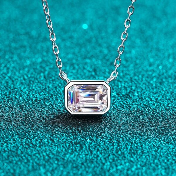 AZ655-X Fashion Trend Luxury Classic Moissanite Diamond-set Rectangle Necklace Women 925 Silver Party Charms Jewelry Gift